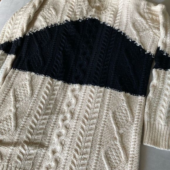 Valentino Wool/Cashmere blend long sweater size L - Picture 4 of 7